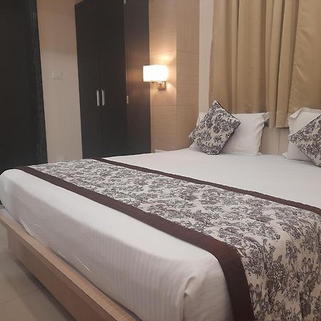 variety inn Patna  Exteriör bild