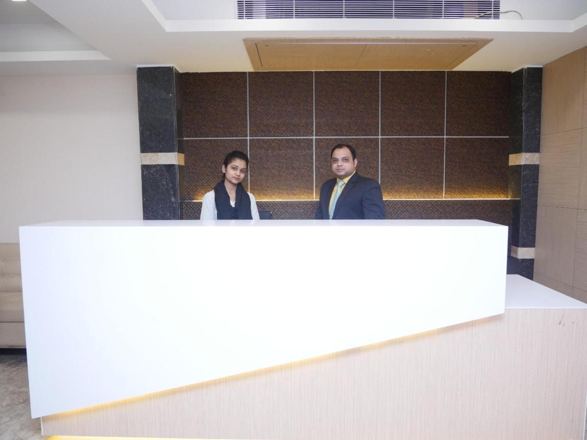 variety inn Patna  Exteriör bild